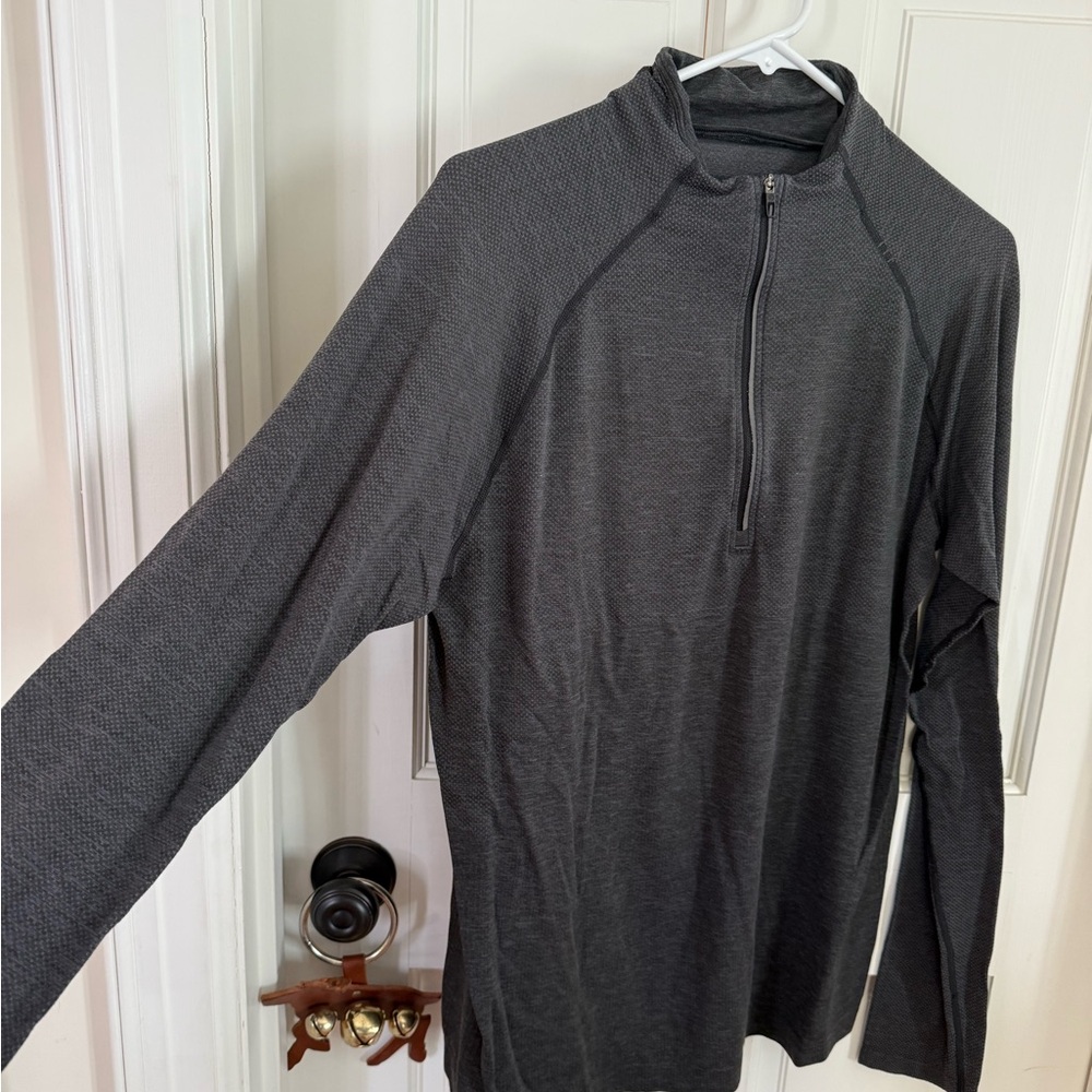 lululemon athletica Gray Long Sleeve Shirt